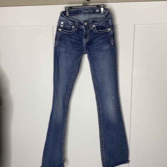 Used:has a few spots on back on jeans. Listed in photos - Picture 4 of 9
